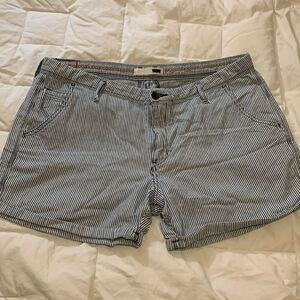 LEVIS, hickory stripe, shorts, great condition, size 32 waist, 5 pockets